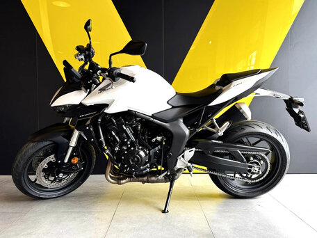 2026 Honda CB 1000 Hornet, белый, 1690000 рублей, вид 3