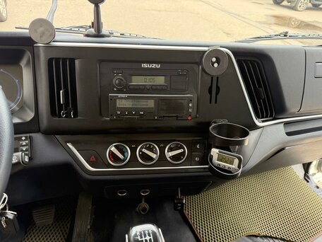 2024 Isuzu Elf (N-series), белый, 3000000 рублей, вид 5