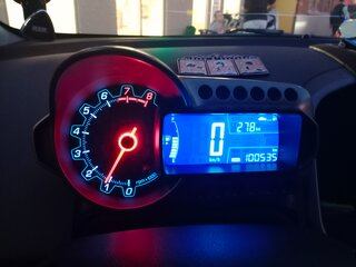 2013 Chevrolet Aveo II, серебристый, 675000 рублей, вид 3