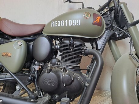 2024 Royal Enfield Classic 350, серый, 425000 рублей, вид 3