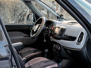 2013 Fiat 500L I, чёрный, 900000 рублей, вид 4