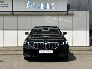 2025 BMW 5 серии Long 530Li xDrive VIII (G60/G61/G68), чёрный, 8490000 рублей, вид 4