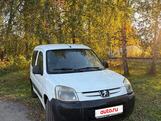 2010 Peugeot Partner I Рестайлинг, белый, 350000 рублей, вид 3