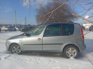2011 Skoda Roomster I Рестайлинг, серый, 635000 рублей, вид 4