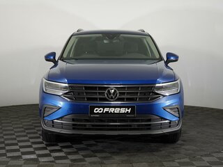 2021 Volkswagen Tiguan II Рестайлинг, синий, 2370000 рублей, вид 3