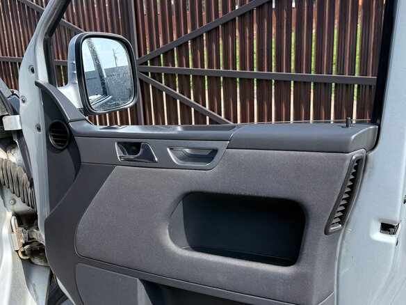 2006 Volkswagen Multivan T5, серый - вид 9