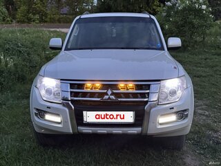 2014 Mitsubishi Pajero IV Рестайлинг 1, белый, 2750000 рублей, вид 2