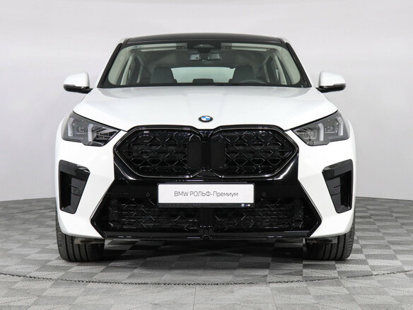 2025 BMW X2 xDrive25i II (U10), белый, 6390000 рублей - вид 1