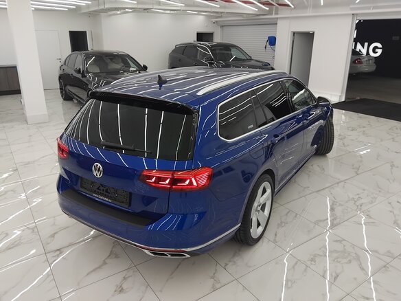2020 Volkswagen Passat B8 Рестайлинг, синий, 2275000 рублей - вид 17