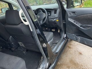 2013 Toyota ISis I Рестайлинг, чёрный, 1580000 рублей, вид 5