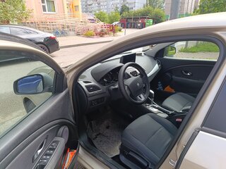2011 Renault Fluence I, бежевый, 700000 рублей, вид 4