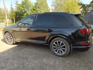 2017 Audi Q7 II (4M), чёрный, 4090000 рублей, вид 2