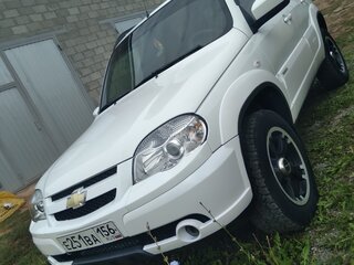2013 Chevrolet Niva I Рестайлинг, белый, 575000 рублей, вид 4