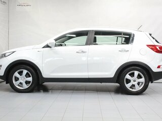 2011 Kia Sportage III, белый, 1410000 рублей, вид 2