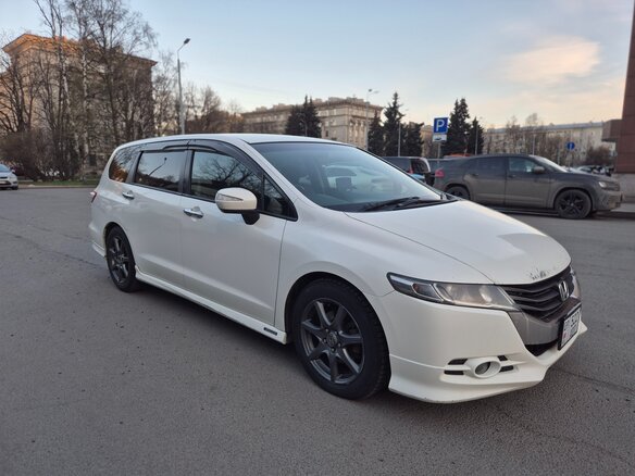 2008 Honda Odyssey IV, белый, 420000 рублей - вид 1
