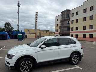2018 Volkswagen Tiguan II, белый, 2150000 рублей, вид 3
