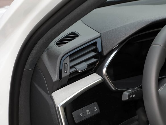 2026 Audi Q3 TFSI III (FJ), серый, 3900000 рублей - вид 33