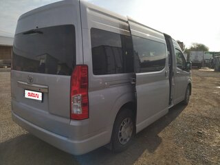 2020 Toyota HiAce H300, серебристый, 3800000 рублей, вид 3