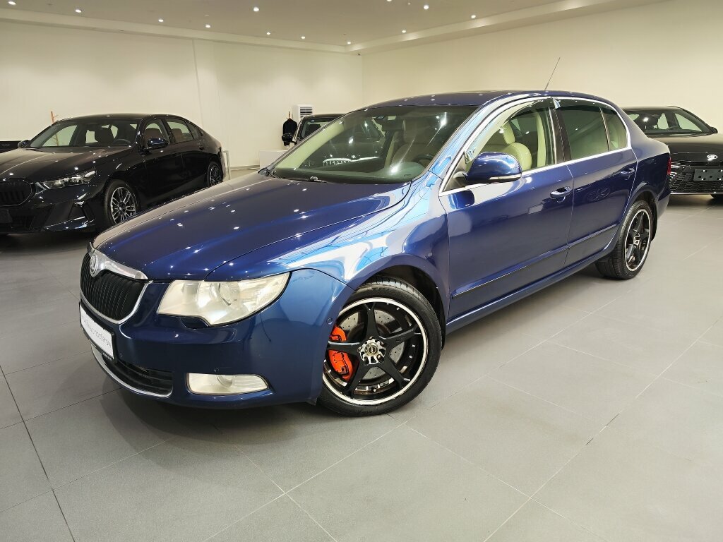 Открыть фотографии: Skoda Superb II