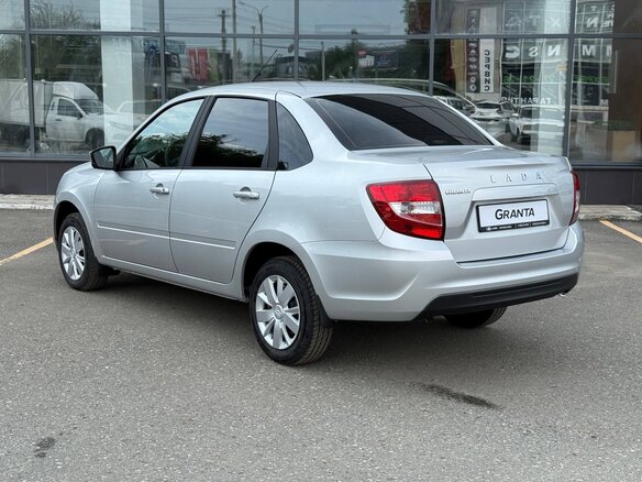 2026 Lada (ВАЗ) Granta I Рестайлинг, серый, 1121000 рублей - вид 2