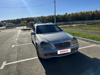 2005 Mercedes-Benz C-Класс 230 II (W203) Рестайлинг, серебристый, 550000 рублей, вид 2