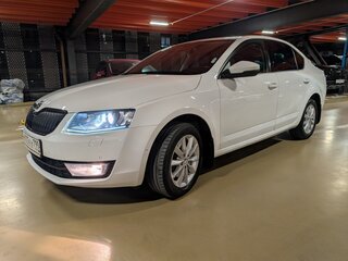 2016 Skoda Octavia III (A7), белый, 1800000 рублей, вид 1