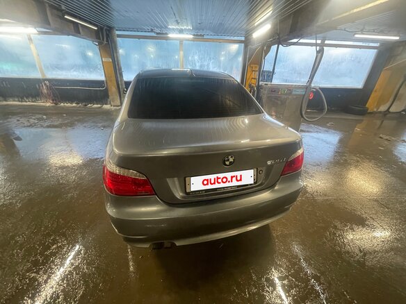 2009 BMW 5 серии 525i V (E60/E61) Рестайлинг, серый, 860000 рублей - вид 3