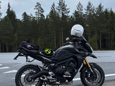 2015 Yamaha MT-09 Tracer (FJ-09), серый, 630000 рублей, вид 2