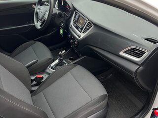 2021 Hyundai Solaris II Рестайлинг, белый, 1499999 рублей, вид 5