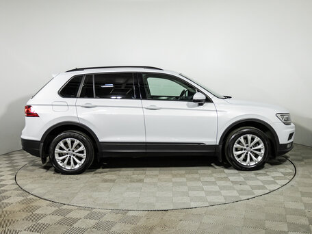 2019 Volkswagen Tiguan II, белый, 2019700 рублей, вид 4