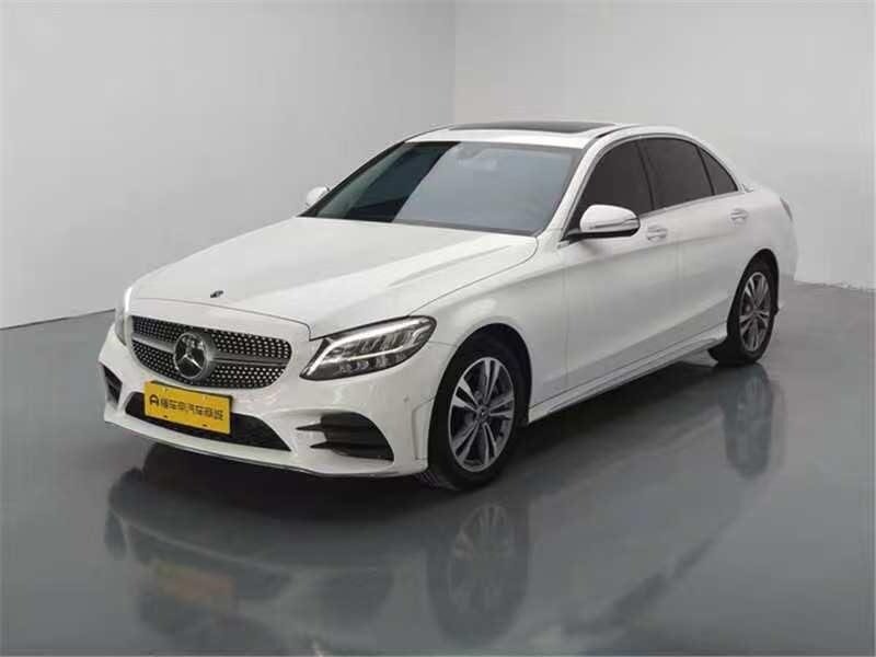 Открыть фотографии: Mercedes-Benz C-Класс IV (W205) Рестайлинг