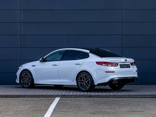 2018 Kia Optima IV Рестайлинг, белый, 2195000 рублей, вид 4