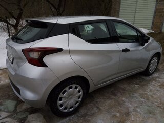 2017 Nissan Micra V, серебристый, 887500 рублей, вид 4