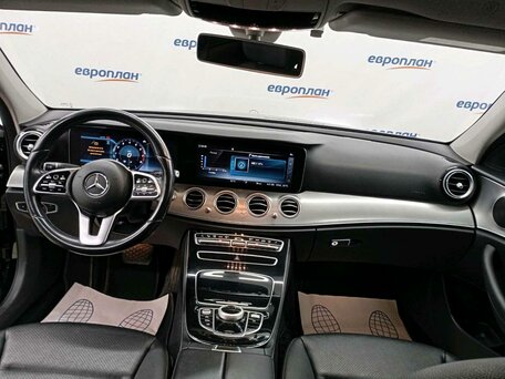 2020 Mercedes-Benz E-Класс 200 V (W213, S213, C238), чёрный, 2801045 рублей, вид 5
