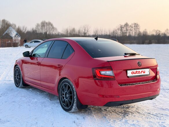2014 Skoda Octavia III (A7), красный, 1400000 рублей - вид 6