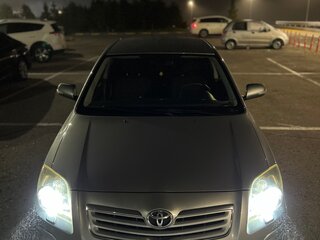 2007 Toyota Avensis II Рестайлинг, серебристый, 790000 рублей, вид 4