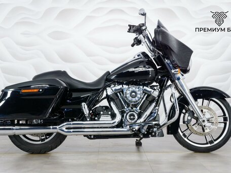 2017 Harley-Davidson Street Glide, чёрный, 1699000 рублей, вид 1
