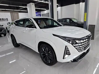 2026 Changan UNI-Z, белый, 2283400 рублей, вид 3