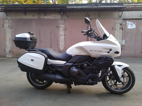 2013 Honda CTX 700, белый, 700000 рублей, вид 2