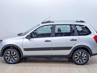 2026 Lada (ВАЗ) Granta Active Cross I Рестайлинг, серебристый, 1411000 рублей, вид 3