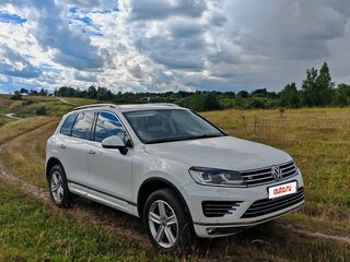 2014 Volkswagen Touareg II Рестайлинг, белый, 3350000 рублей, вид 2