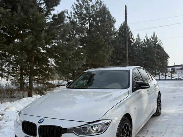 2012 BMW 3 серии 320i VI (F3x), белый, 1500000 рублей - вид 4
