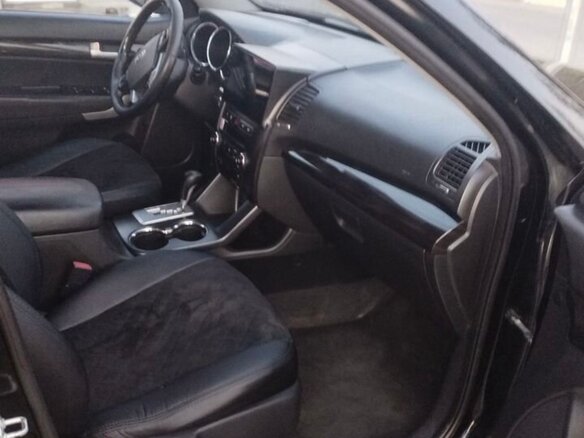 2010 Kia Sorento II, чёрный - вид 11