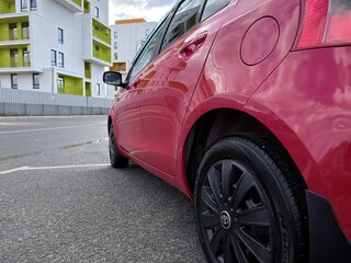 2008 Toyota Yaris II, красный, 700000 рублей, вид 5