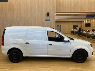 2024 Lada (ВАЗ) Largus I Рестайлинг, белый, 1098000 рублей, вид 4