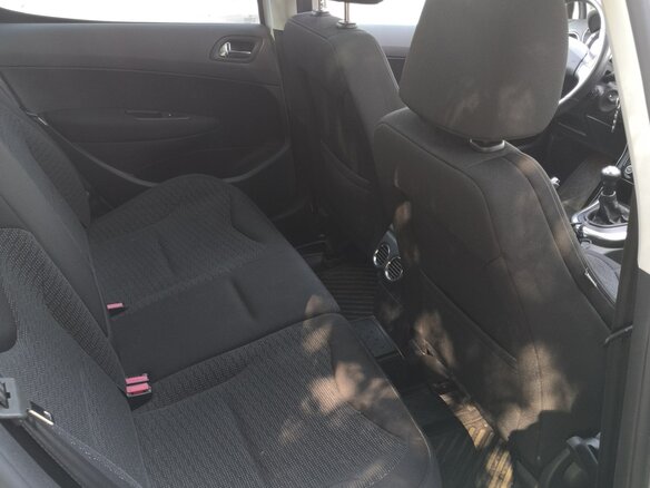 2011 Peugeot 308 I Рестайлинг, белый, 700000 рублей - вид 12