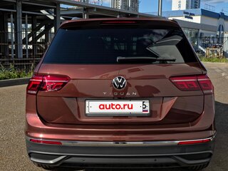 2021 Volkswagen Tiguan II Рестайлинг, коричневый, 2850000 рублей, вид 4