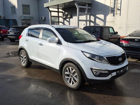 2014 Kia Sportage III Рестайлинг, белый, 948000 рублей, вид 2