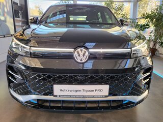 2024 Volkswagen Tiguan L Pro III (China Market), чёрный, 4790000 рублей, вид 3