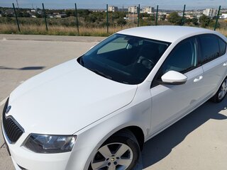 2015 Skoda Octavia III (A7), белый, 1600000 рублей, вид 1